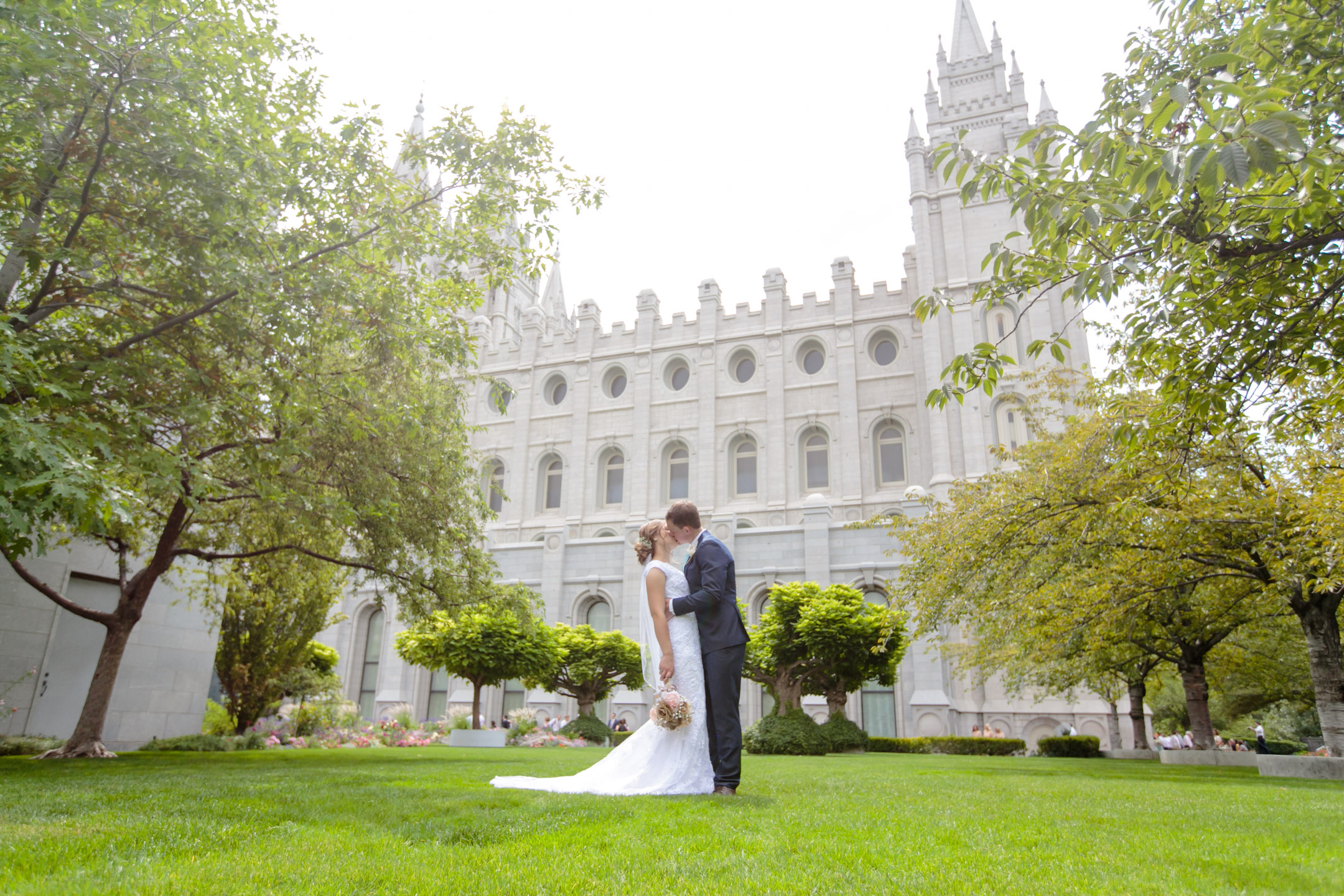 EK-Studios-Utah-Wedding-Photographers-Salt-Lake-Temple-Wedding-Photography030-Blog