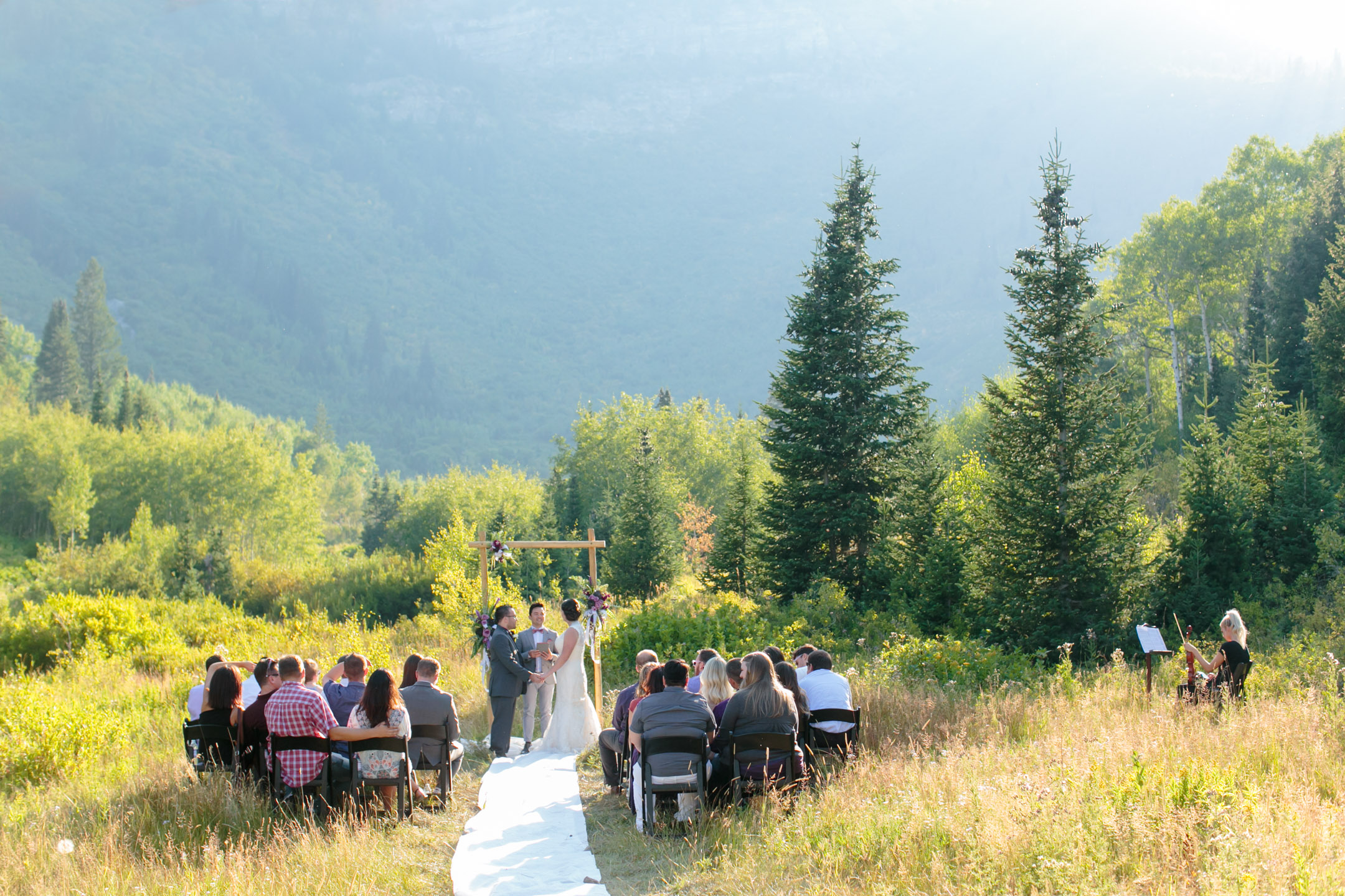 EK-Studios-Utah-Wedding-Photographers-Small-wedding-ceremony-in-the-mountians-utah016-Blog