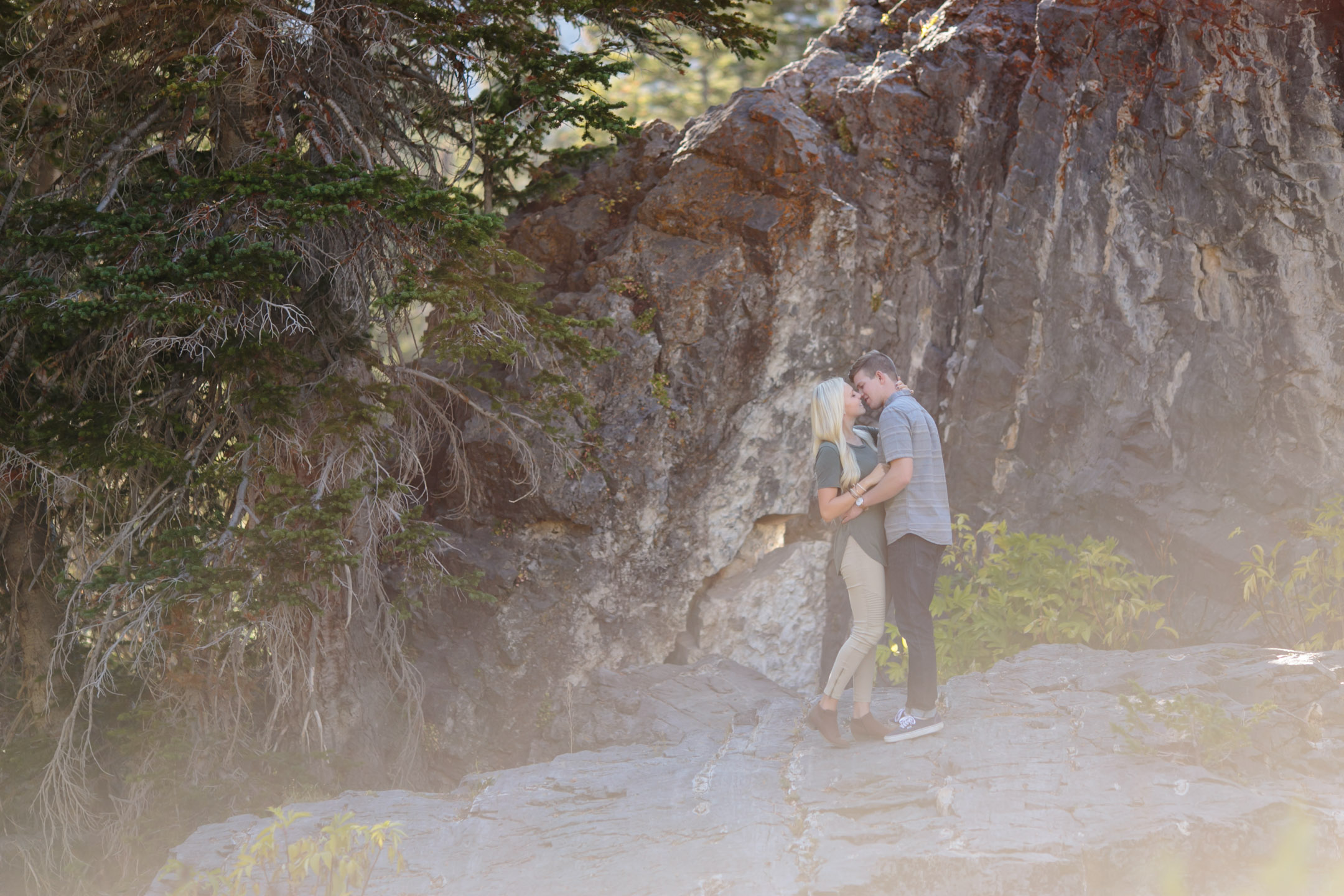 EK-Studios-Utah-Wedding-Photographers-Engagements-mountains-pines023-Blog