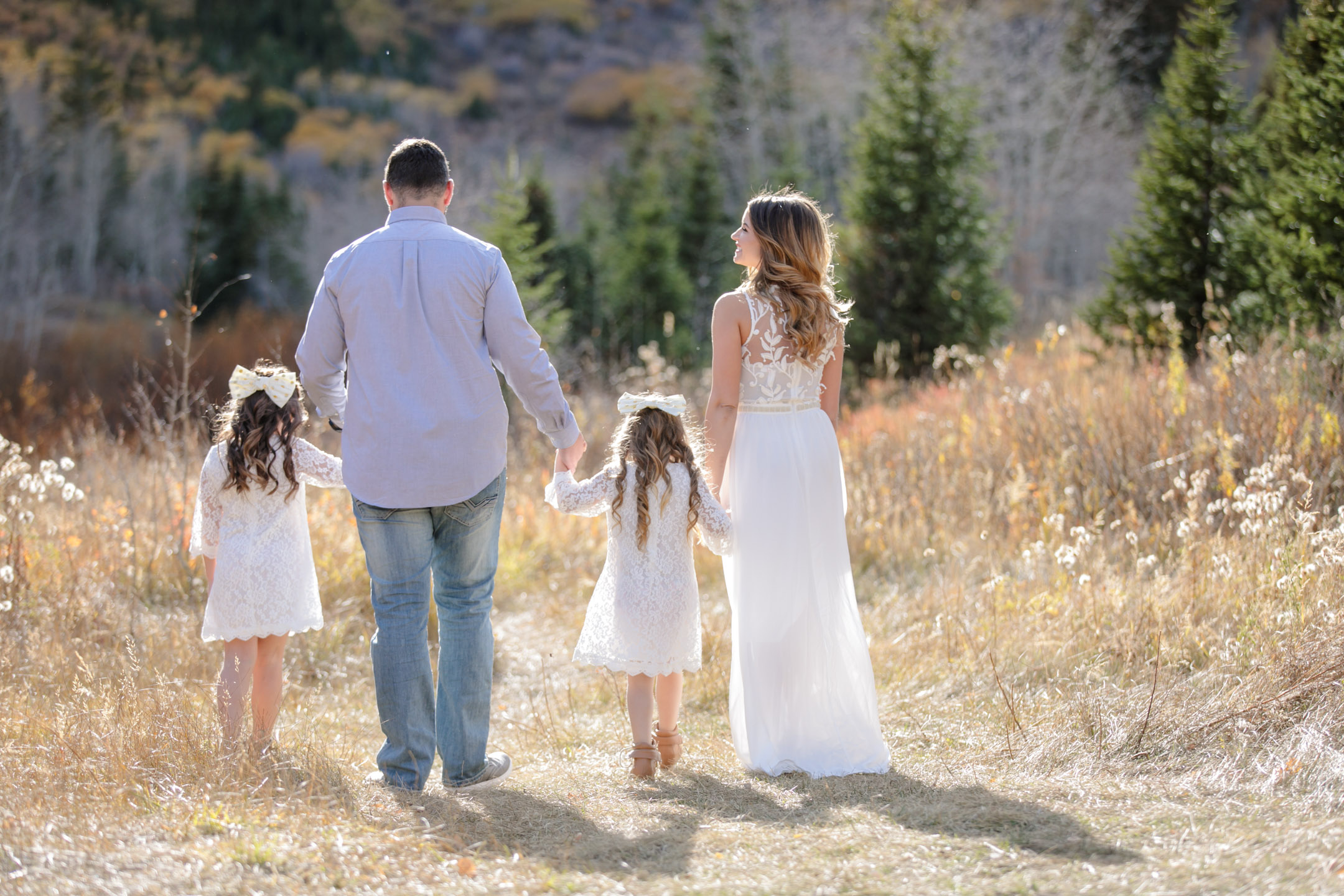 EK-Studios-Photo-Video-Utah-Family-Photographers-Cute-Fall-Family-Photos-mountians034-Blog