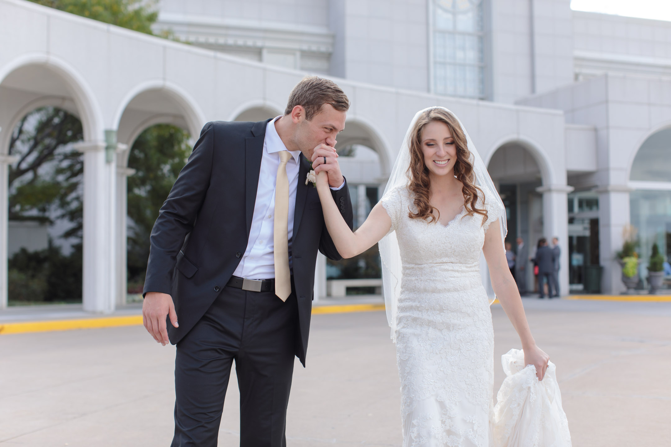 Bountiful-Temple-Wedding-Elegant-Backyard-receptionEK-Studios-Utah-Wedding-Photographers-017-Blog
