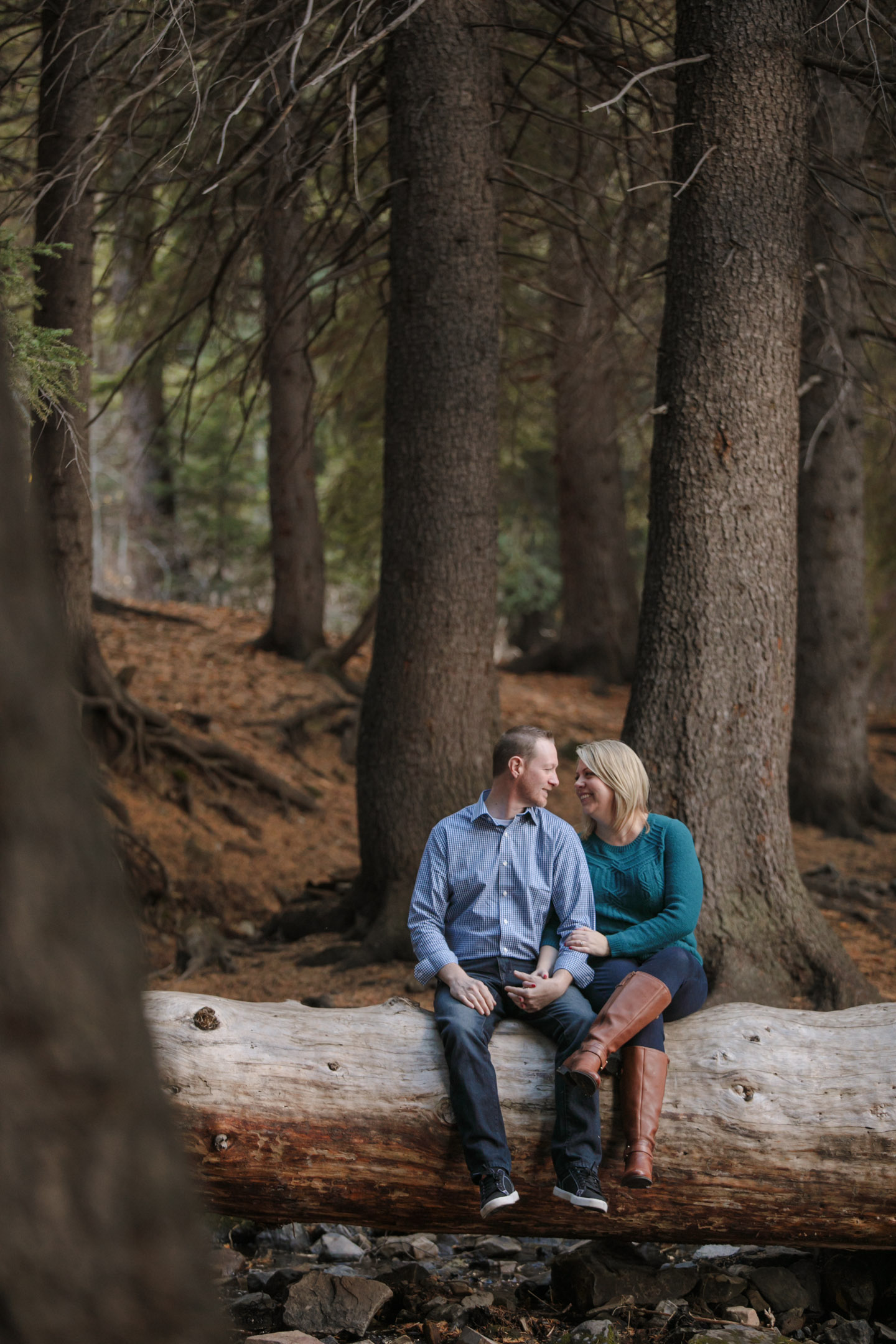EK-Studios-Utah-Wedding-Photographers-Engagements-in-the-woods-pines008-Blog