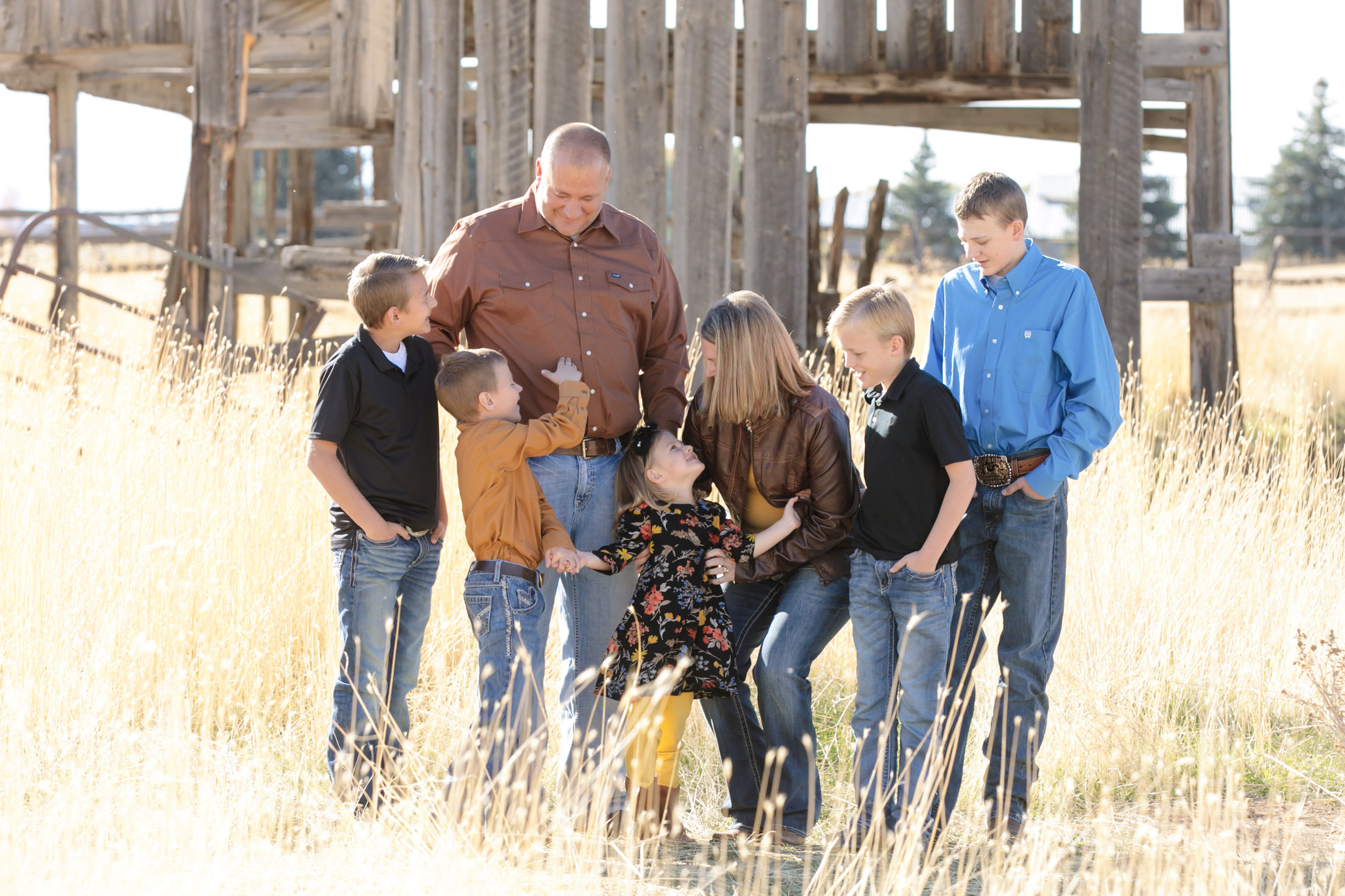 EK-Studios-Utah-Wedding-Photographers-Family-Photos-Barn005-Blog