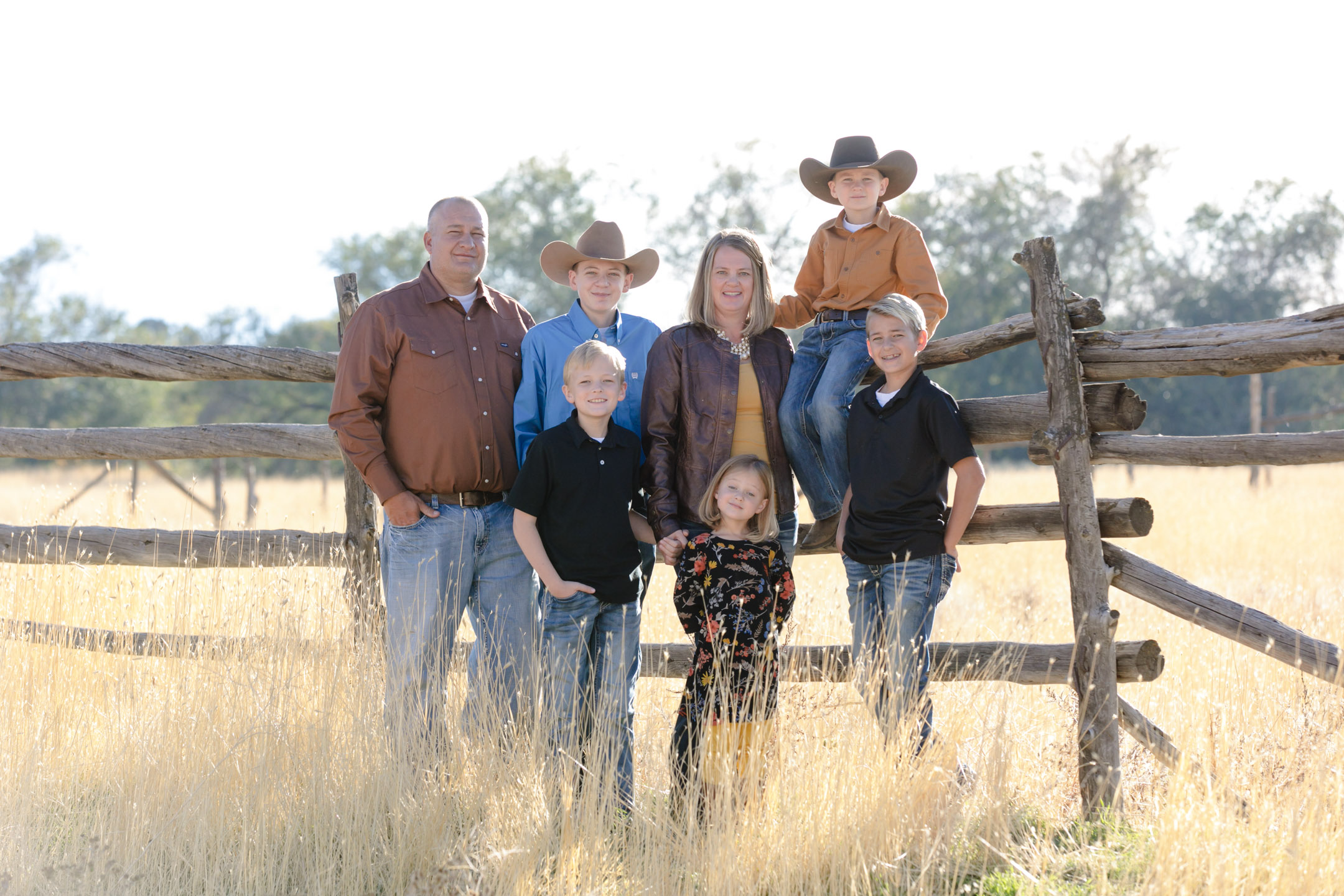 EK-Studios-Utah-Wedding-Photographers-Family-Photos-Barn011-Blog