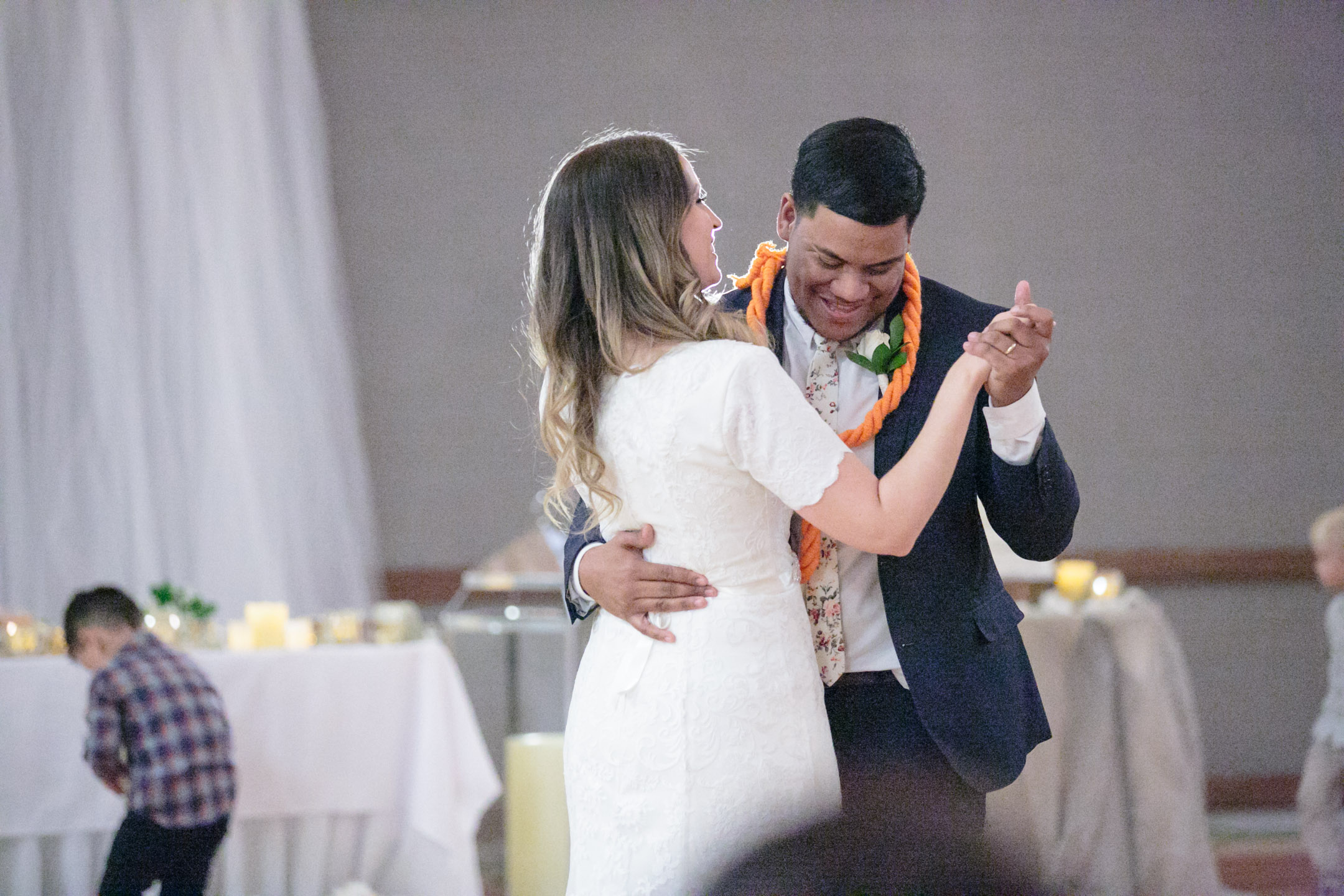 EK-Studios-Utah-Wedding-Photographers-Salt-Lake-City-Temple-Wedding-polynesian045-Blog