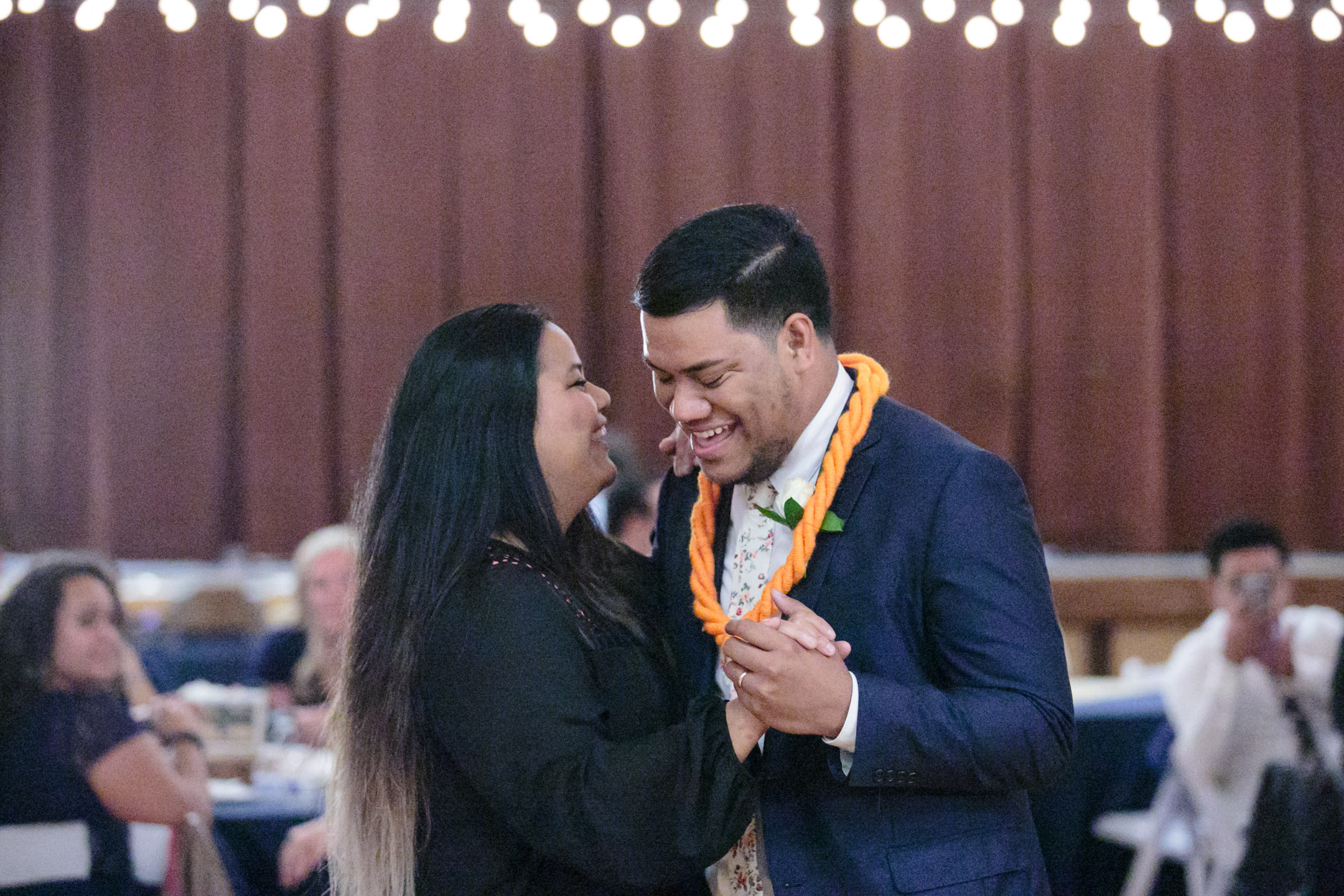 EK-Studios-Utah-Wedding-Photographers-Salt-Lake-City-Temple-Wedding-polynesian048-Blog