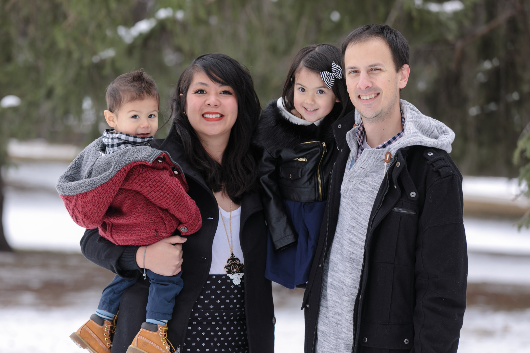 EK-Studios-Utah-Wedding-Photographers-Family-Winter-Photoshoot-Snow011-Blog