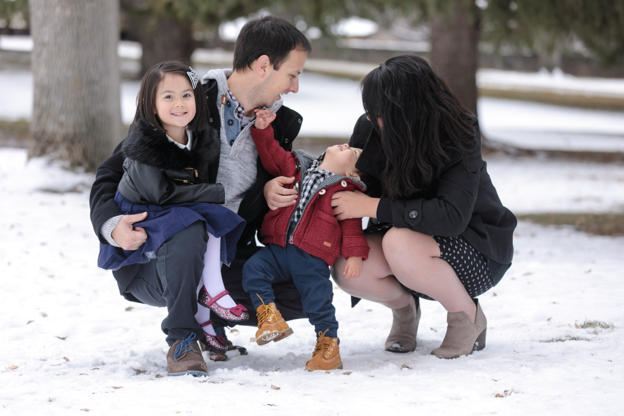 EK-Studios-Utah-Wedding-Photographers-Family-Winter-Photoshoot-Snow013-Blog