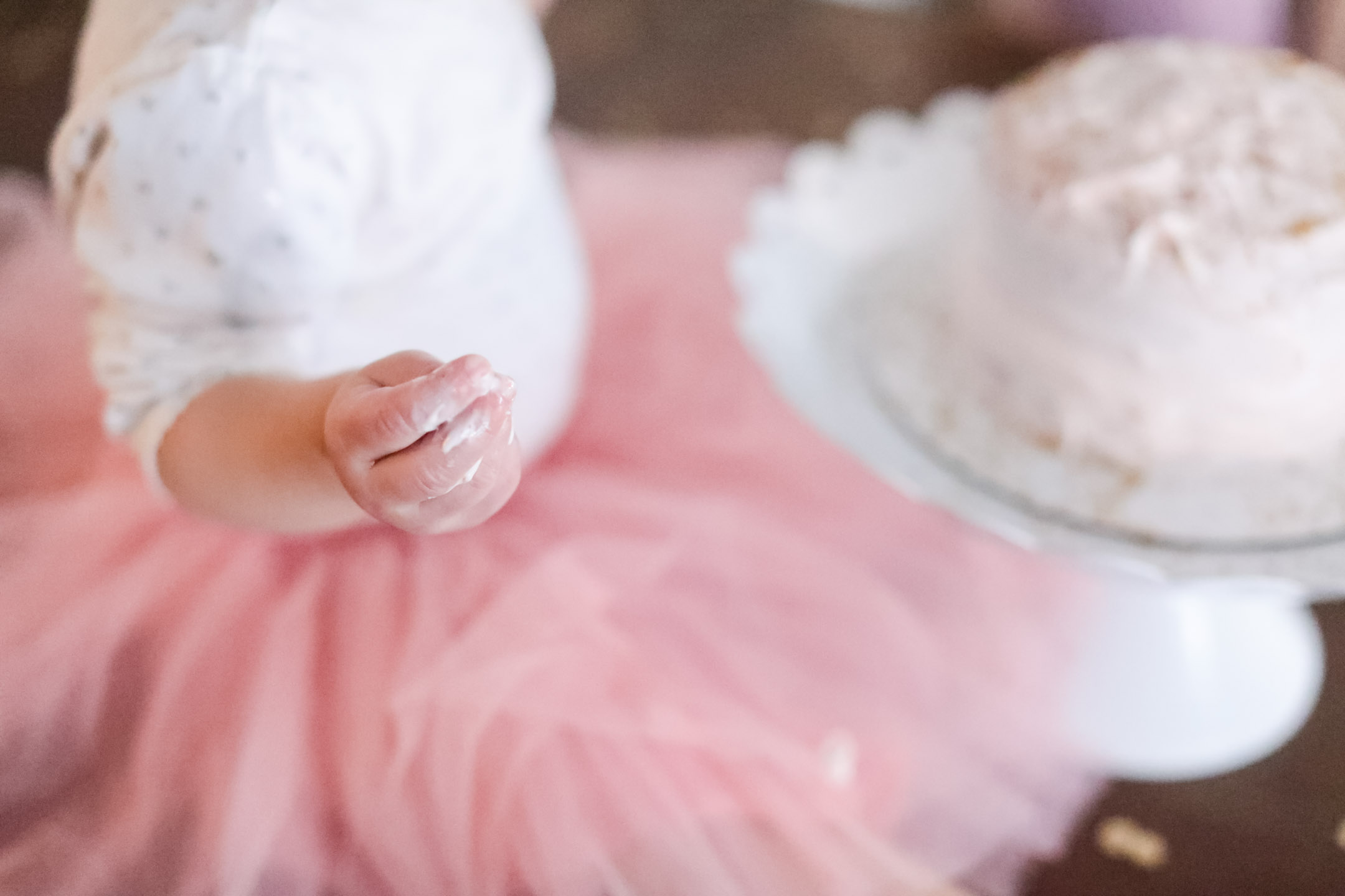 Babys-First-Birthday-Cake-Smash-Photography-utah-Childrens-PhotographerEK-Studios-Photo-Video-007-Blog