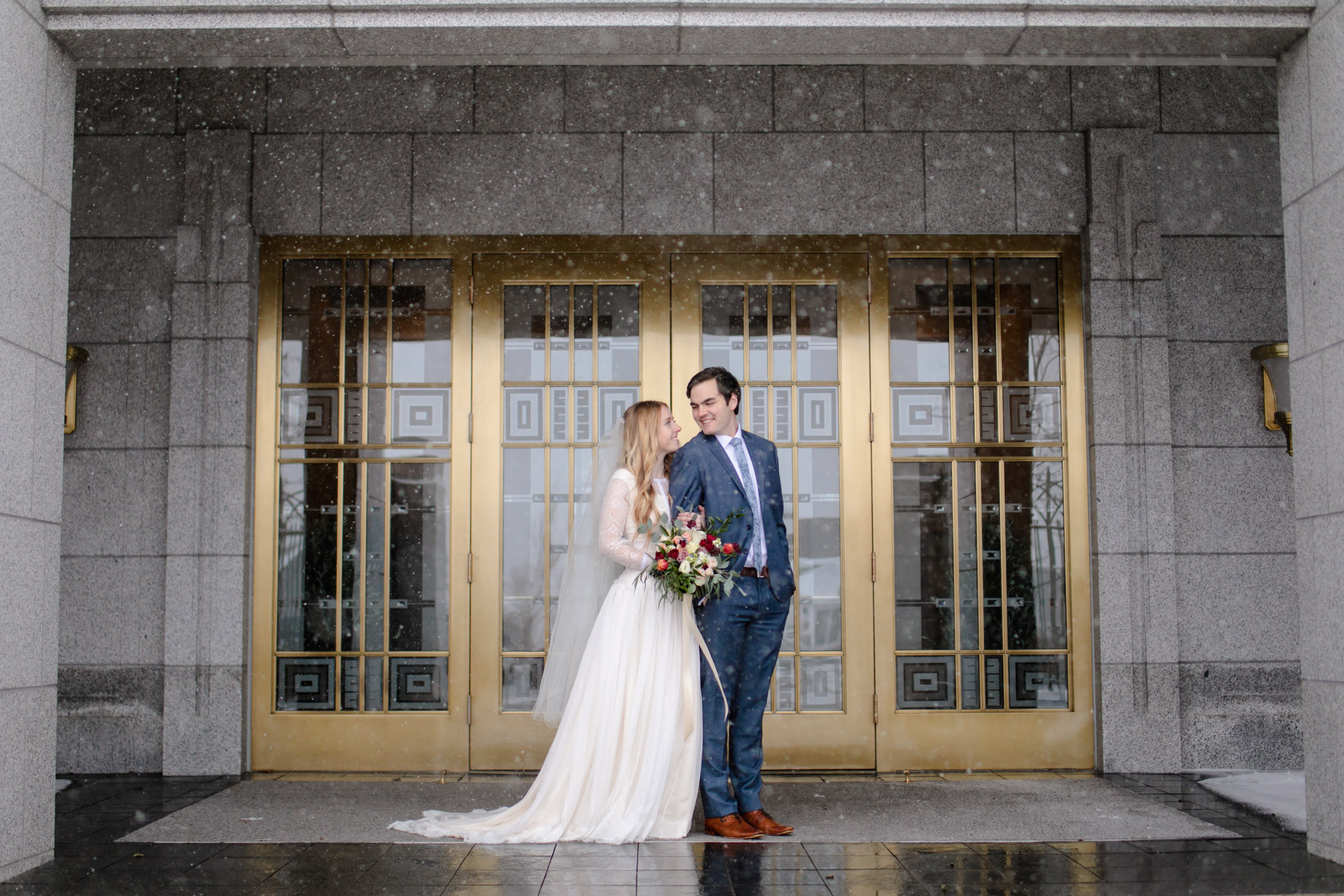 Snowy-Winter-Wedding-Draper-Temple-La-Jolla-Groves-Recpetion-Dinner-ProvoUtah-Wedding-Photographers-EK-Studios-Photo-Video008-Blog