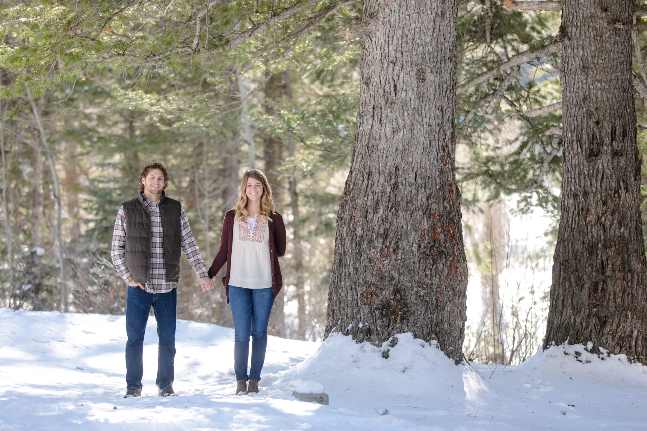 Winter-Family-Photos-Pines-snow-mountains-Utah-family-Photography-003-Blog