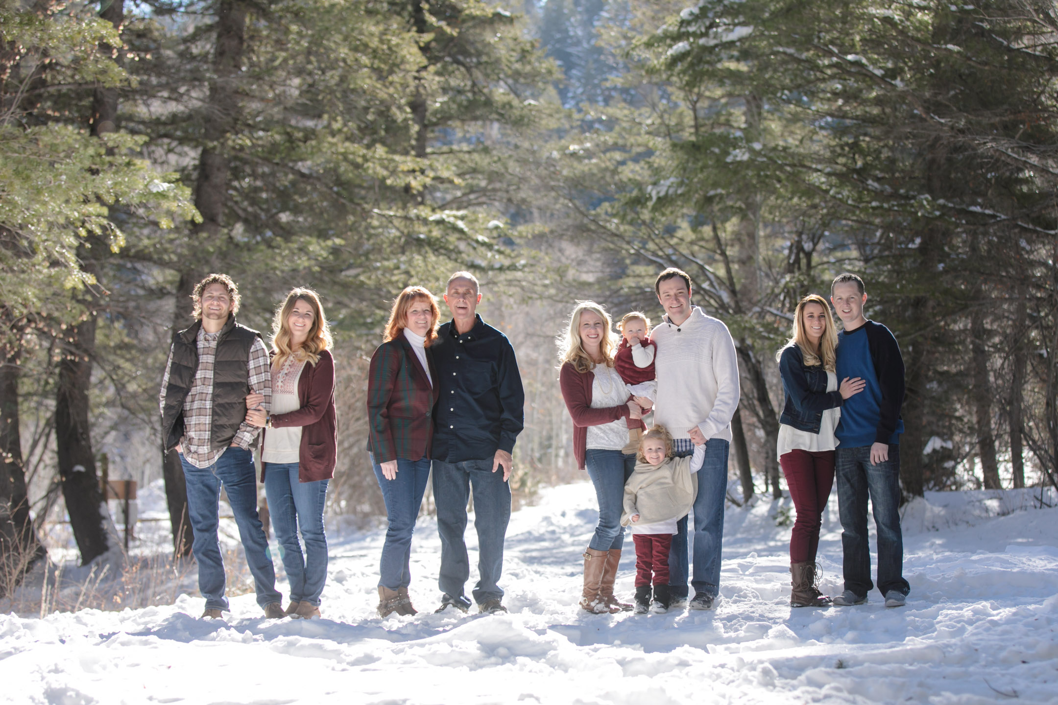 Winter-Family-Photos-Pines-snow-mountains-Utah-family-Photography-006-Blog