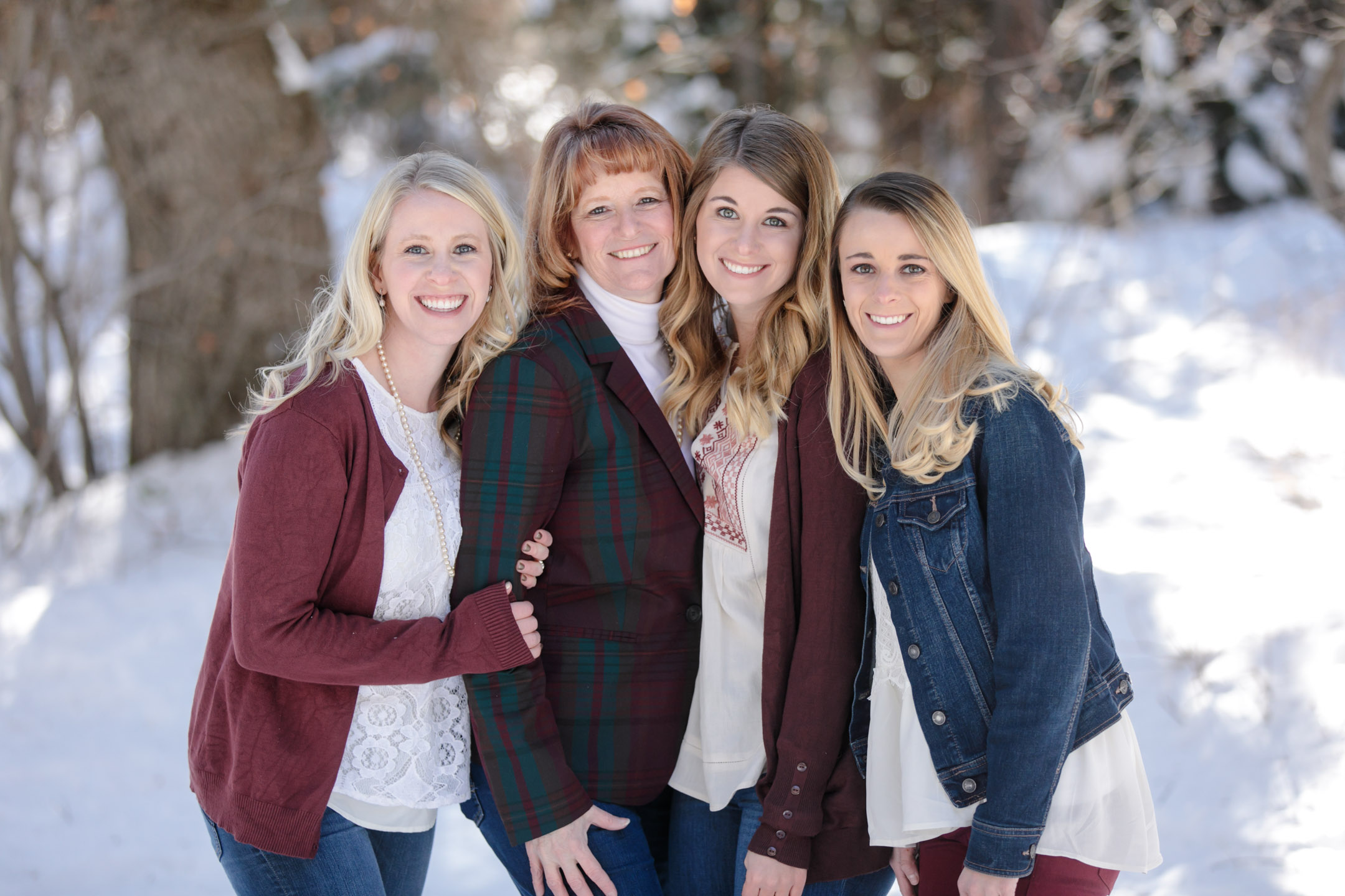 Winter-Family-Photos-Pines-snow-mountains-Utah-family-Photography-010-Blog