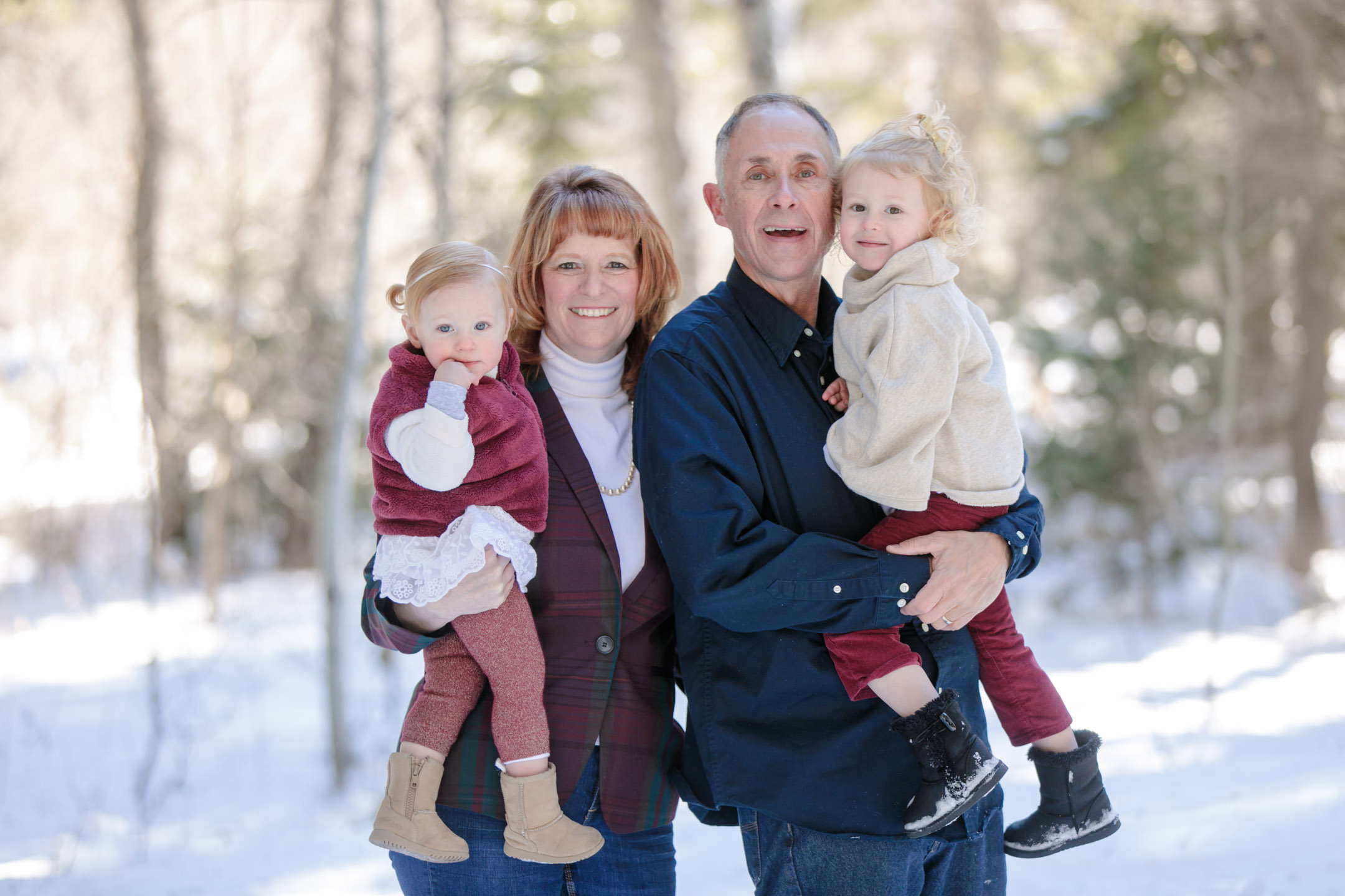 Winter-Family-Photos-Pines-snow-mountains-Utah-family-Photography-014-Blog