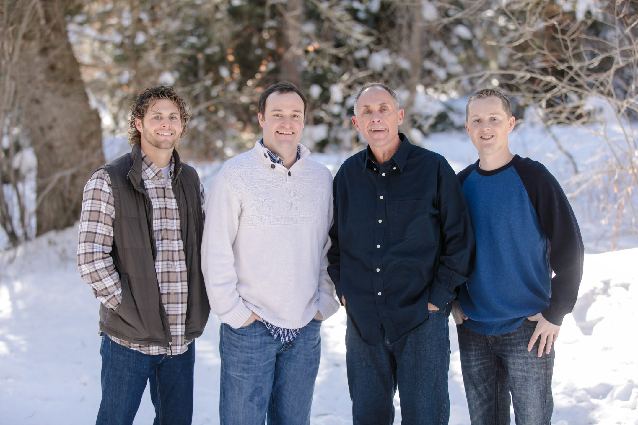 Winter-Family-Photos-Pines-snow-mountains-Utah-family-Photography-017-Blog
