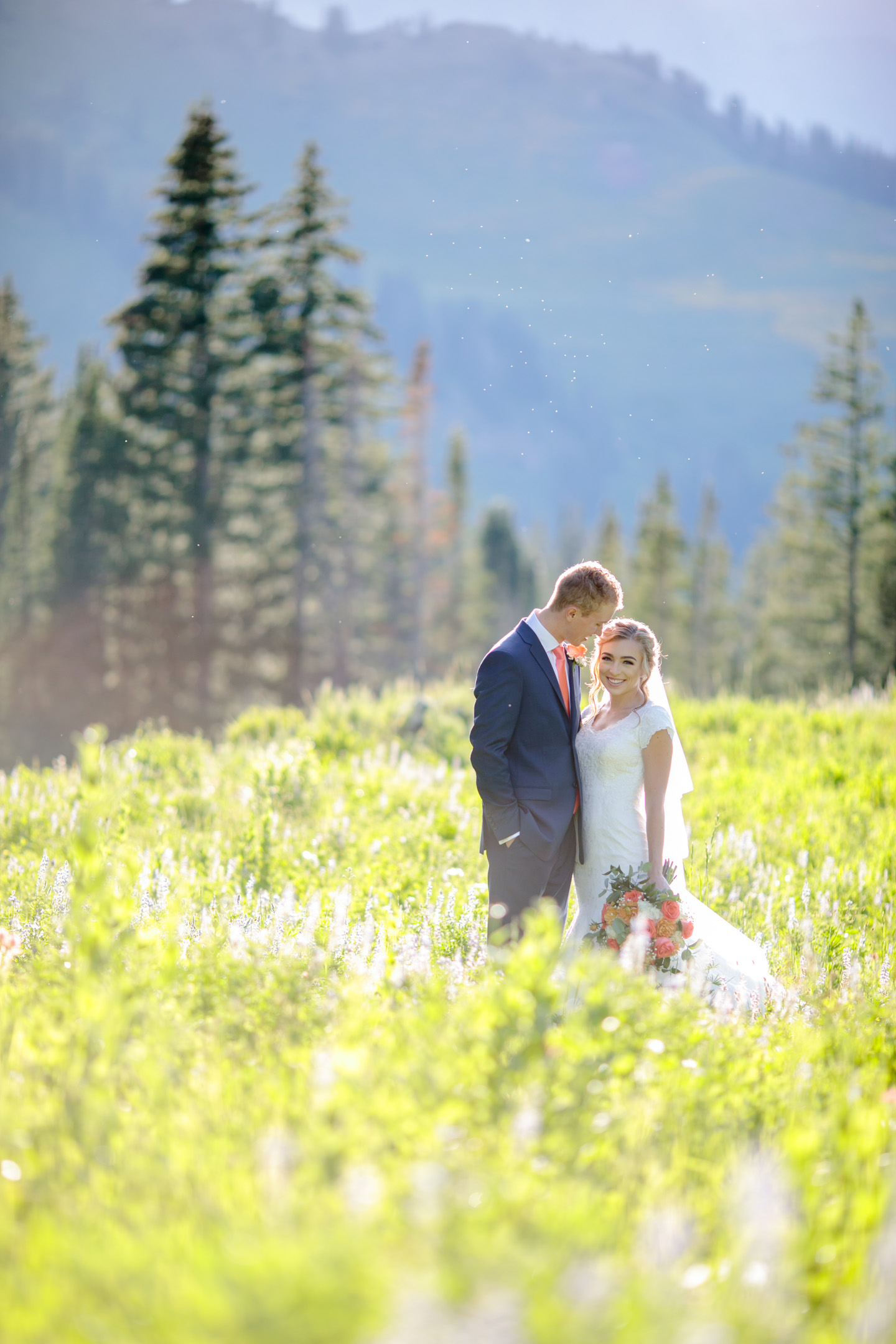 Bridals-in-wildflowers-mountains-utah-phtotography-16