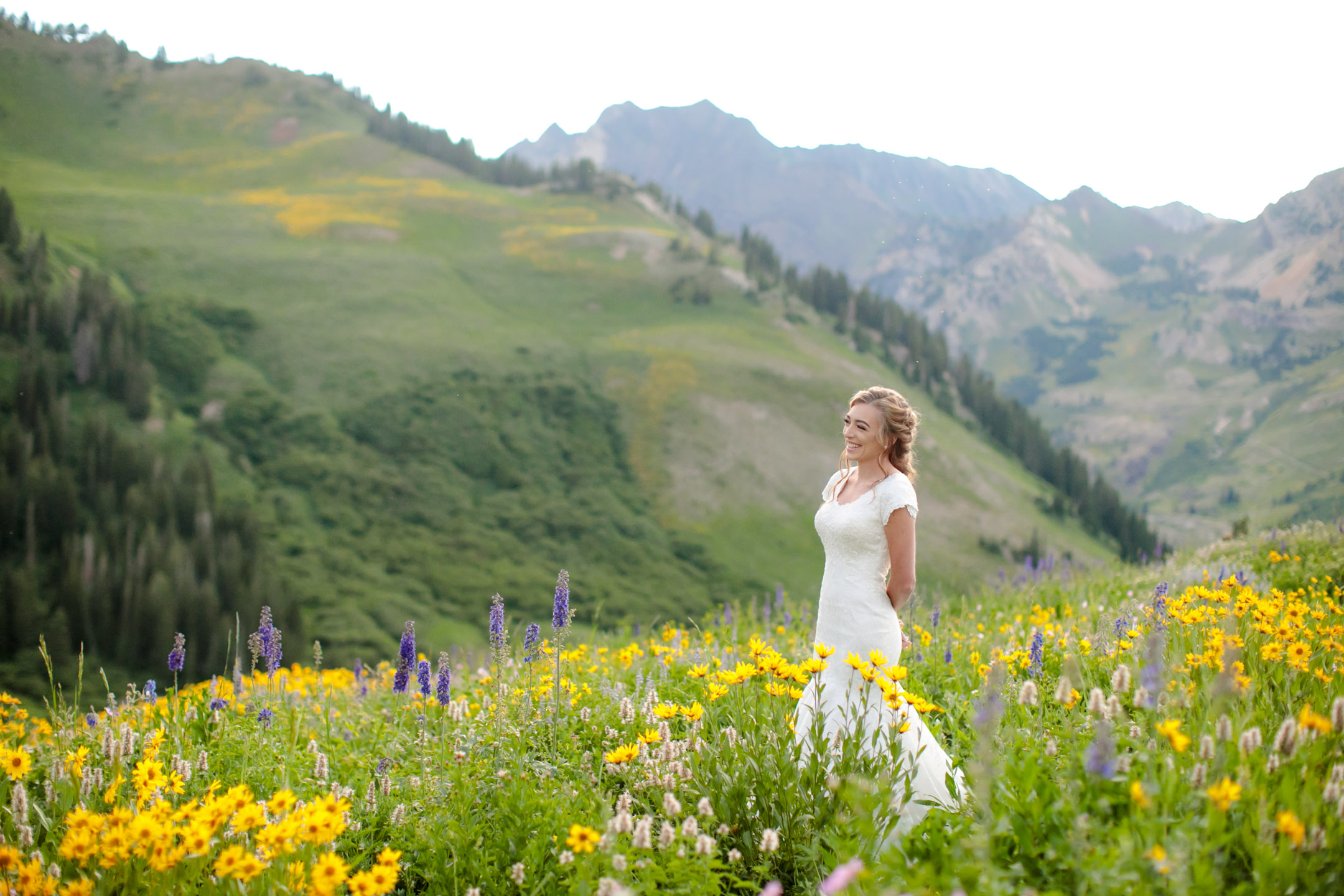 Bridals-in-wildflowers-mountains-utah-phtotography-19
