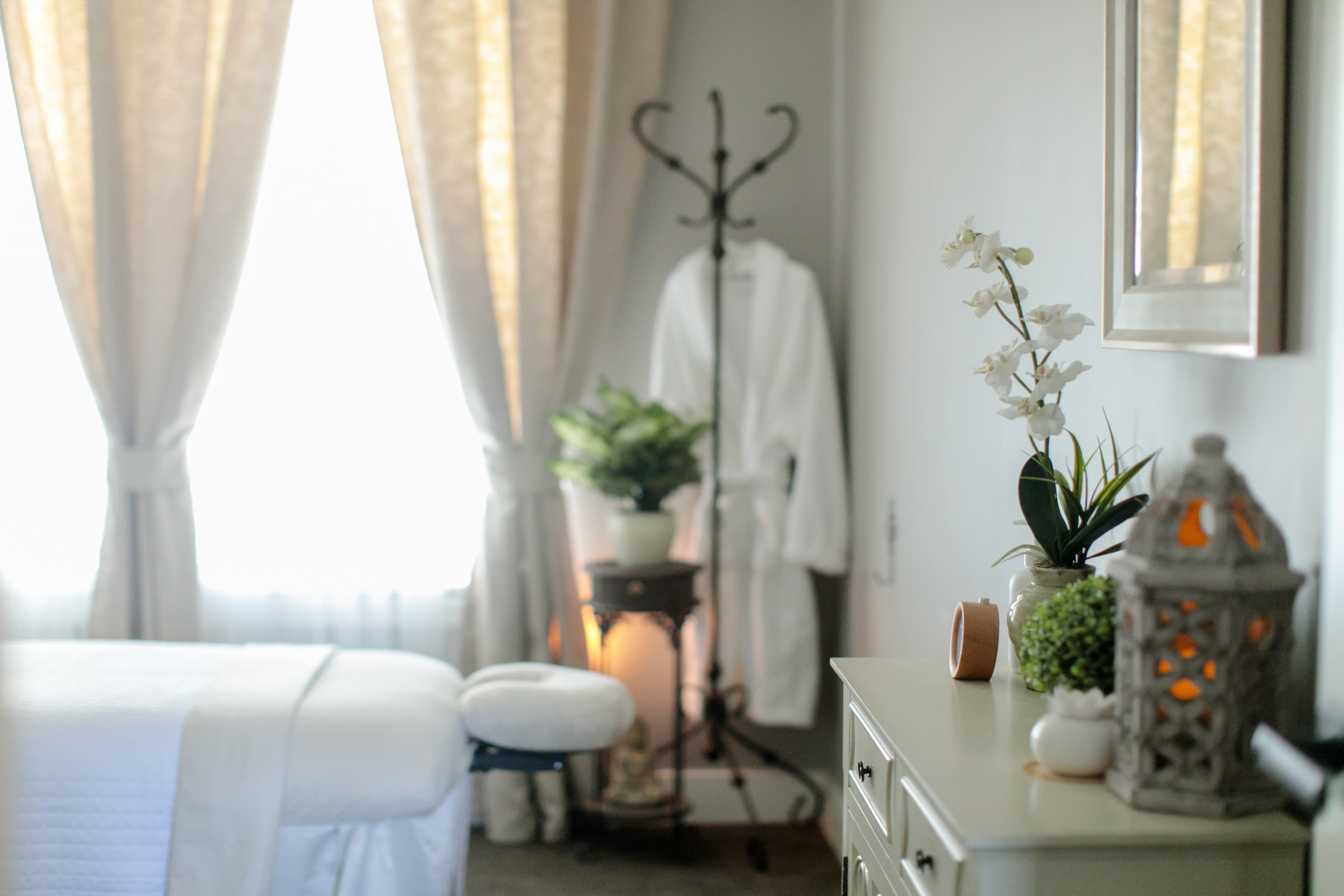 Small-Business-Photographer-Massage-Therapist-Spa-Photoshoot-Utah-1