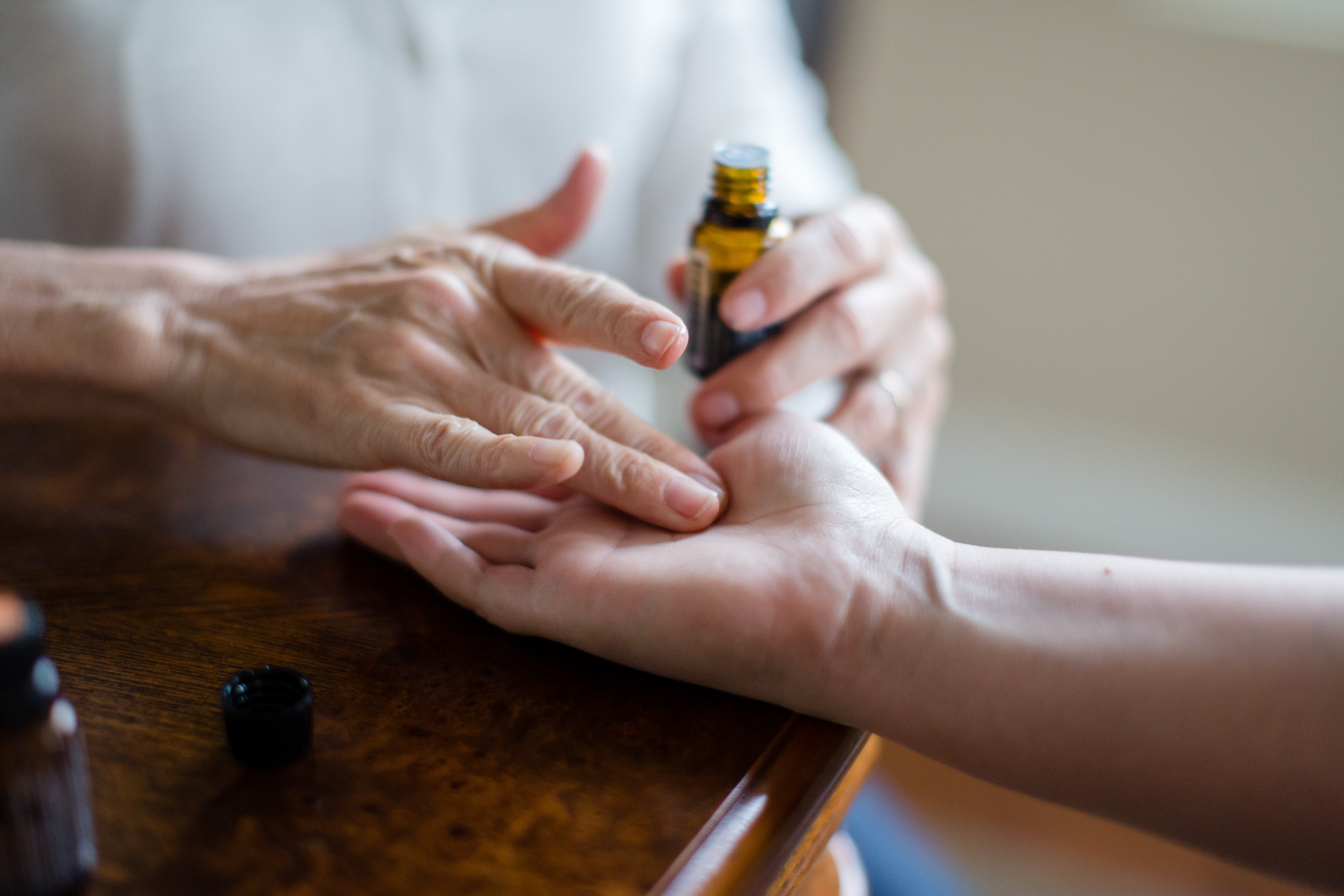 Essential-Oil-Photoshoot-business-photography-6