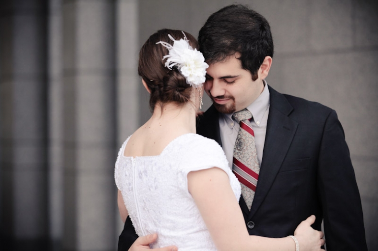 Bridals-2011-04-16-Melissa-Herschel-Utah-Wedding-and-Portrait-Photographer-Draper-Temple-Utah-Wedding-Photographer005IMG_1133-Blog(pp_w768_h511)