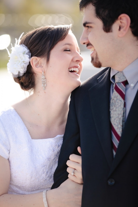 Bridals-2011-04-16-Melissa-Herschel-Utah-Wedding-and-Portrait-Photographer-Draper-Temple-Utah-Wedding-Photographer010IMG_0666-Blog(pp_w480_h720)
