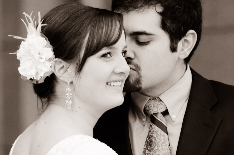 Bridals-2011-04-16-Melissa-Herschel-Utah-Wedding-and-Portrait-Photographer-Draper-Temple-Utah-Wedding-Photographer017IMG_1127-Blog(pp_w768_h511)