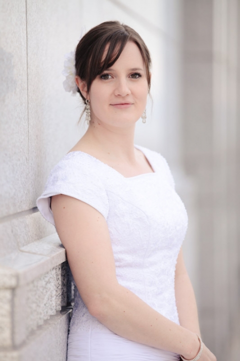 Bridals-2011-04-16-Melissa-Herschel-Utah-Wedding-and-Portrait-Photographer-Draper-Temple-Utah-Wedding-Photographer018IMG_0987-Blog(pp_w480_h720)