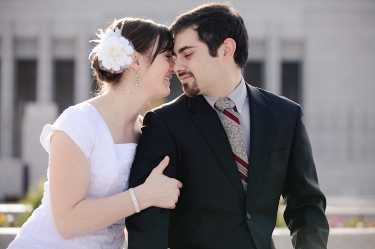 Bridals-2011-04-16-Melissa-Herschel-Utah-Wedding-and-Portrait-Photographer-Draper-Temple-Utah-Wedding-Photographer020IMG_0910-Blog(pp_w768_h511)