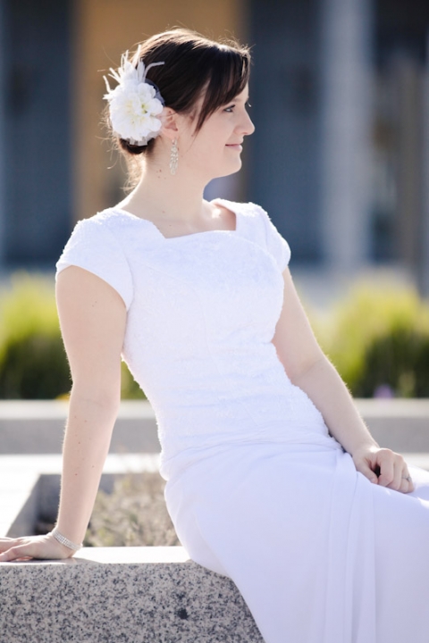 Bridals-2011-04-16-Melissa-Herschel-Utah-Wedding-and-Portrait-Photographer-Draper-Temple-Utah-Wedding-Photographer037IMG_0828-Blog(pp_w480_h720)