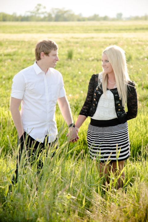 Engagements-2011-05-31-Jen-Zack-Utah-Wedding-and-Portrait-Photographer-Nature-Engagement-Photographer-UT022IMG_5347-Blog(pp_w480_h720)