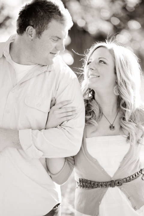 Engagements-2011-07-02-Whitney-Chris-Utah-Wedding-and-Portrait-Photographer-Elisabeth-Kate-Photography-UT-engagements009IMG_0152-Blog(pp_w480_h720)