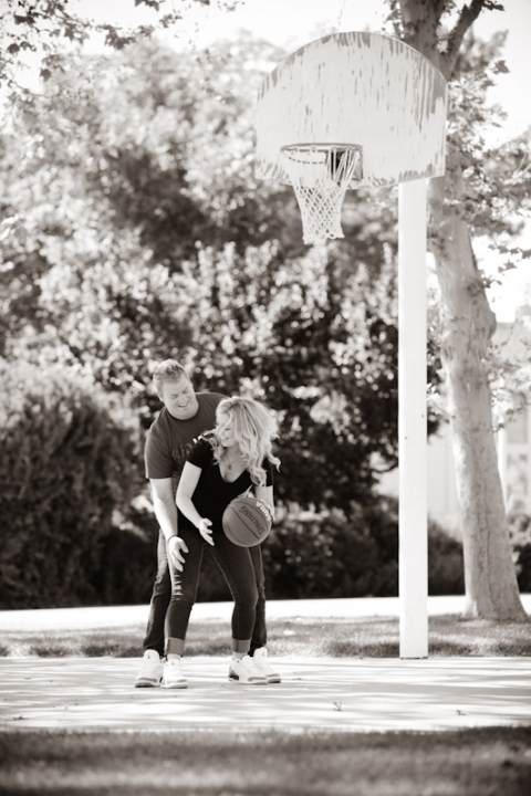 Engagements-2011-07-02-Whitney-Chris-Utah-Wedding-and-Portrait-Photographer-Elisabeth-Kate-Photography-UT-engagements032IMG_9799-Blog(pp_w480_h720)