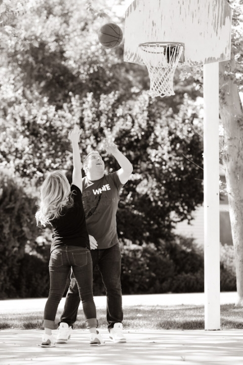 Engagements-2011-07-02-Whitney-Chris-Utah-Wedding-and-Portrait-Photographer-Elisabeth-Kate-Photography-UT-engagements036IMG_9784-Blog(pp_w480_h720)