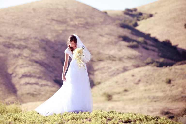Bridals-2011-08-15-Myrinda-Johnson-Utah-Wedding-and-Portrait-Photographer-Bridals-utah017IMG_6993-Blog(pp_w768_h511)