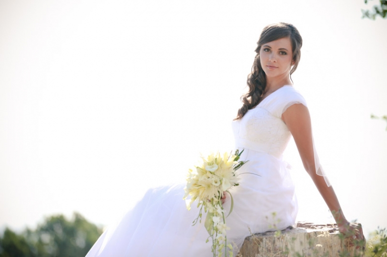 Bridals-2011-08-15-Myrinda-Johnson-Utah-Wedding-and-Portrait-Photographer-Bridals-utah020IMG_6976-Blog(pp_w768_h511)