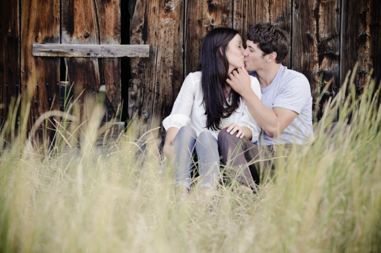 Engagements-2011-08-17-Ali-Mike-Utah-Wedding-and-Portrait-Photographer-Engagement-photography017IMG_7903-Blog(pp_w768_h511)