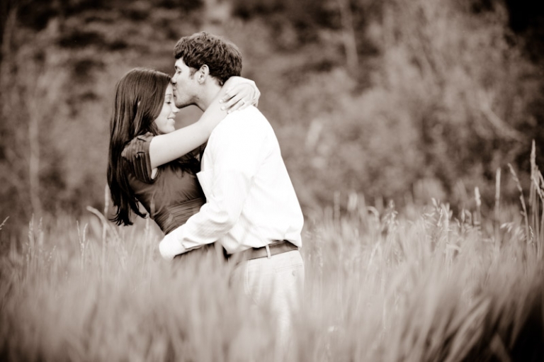Engagements-2011-08-17-Ali-Mike-Utah-Wedding-and-Portrait-Photographer-Engagement-photography044IMG_8356-Blog(pp_w768_h511)