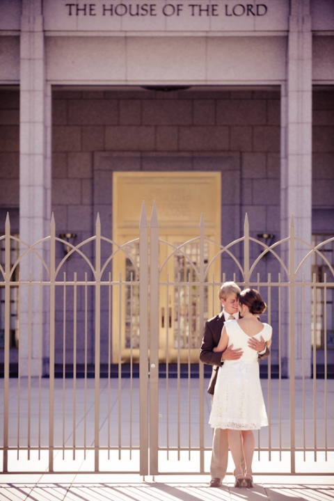 Bridals-2011-08-29-Sarah-Max-Utah-Wedding-and-Portrait-Photographer-Picnic-Wedding-Reception012IMG_3998-Blog1(pp_w480_h720)