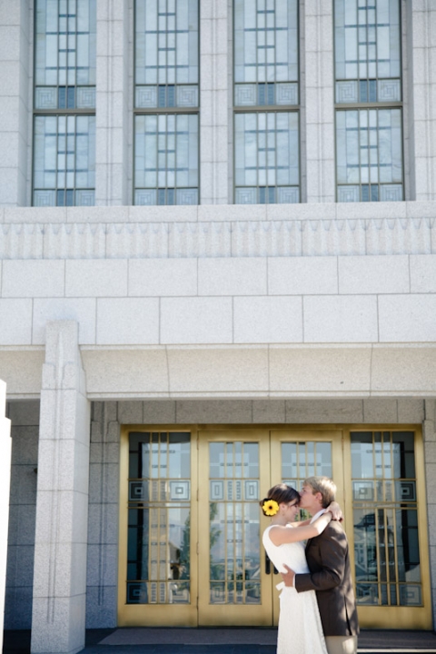 Bridals-2011-08-29-Sarah-Max-Utah-Wedding-and-Portrait-Photographer-Picnic-Wedding-Reception015IMG_4025-Blog1(pp_w480_h720)