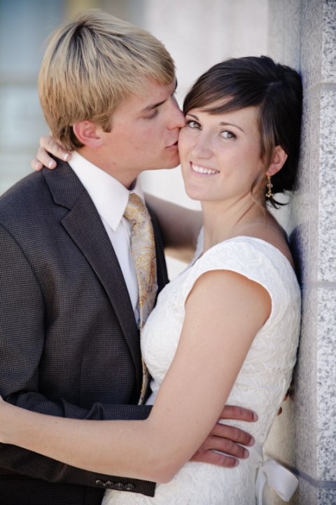 Bridals-2011-08-29-Sarah-Max-Utah-Wedding-and-Portrait-Photographer-Picnic-Wedding-Reception016IMG_4038-Blog1(pp_w480_h720)