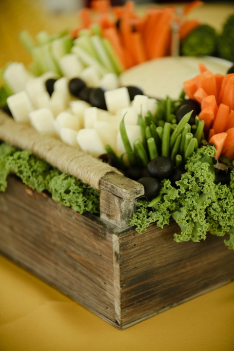 Wedding-2011-09-02-Sarah-Max-Utah-Wedding-and-Portrait-Photographer-Picnic-Wedding-Reception043IMG_5608-Blog(pp_w480_h720)