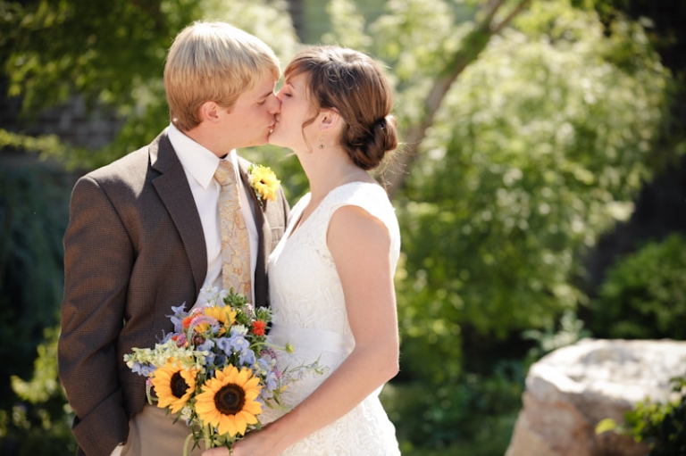 Wedding-2011-09-02-Sarah-Max-Utah-Wedding-and-Portrait-Photographer-Picnic-Wedding-Reception046IMG_5531-Blog(pp_w768_h511)