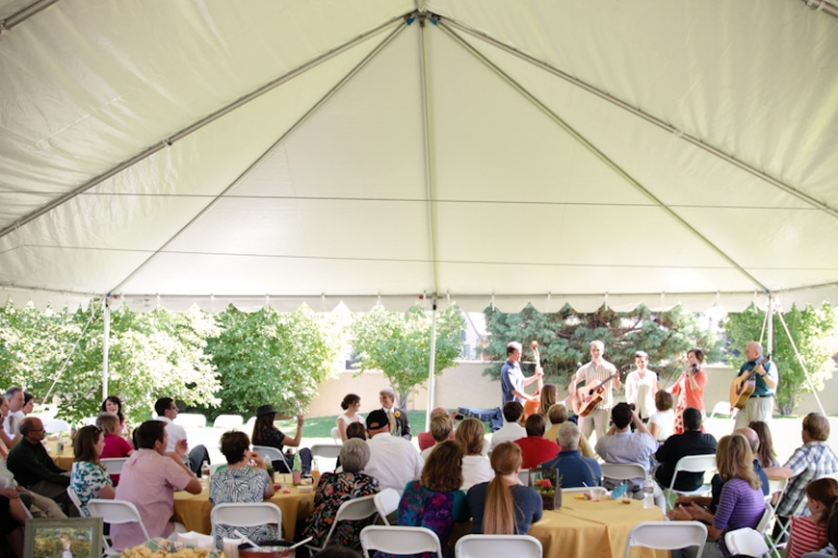 Wedding-2011-09-02-Sarah-Max-Utah-Wedding-and-Portrait-Photographer-Picnic-Wedding-Reception057IMG_0067-Blog(pp_w768_h511)