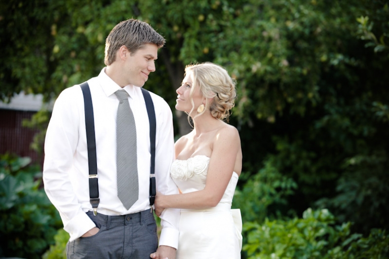 Wedding-2011-09-03-Sadey-Brett-Utah-Wedding-and-Portrait-Photographer-Picnic-Wedding-UT055IMG_8376-Blog1(pp_w768_h511)