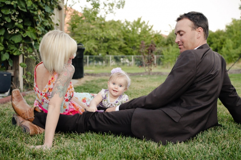 Wedding-2011-09-03-Sadey-Brett-Utah-Wedding-and-Portrait-Photographer-Picnic-Wedding-UT080IMG_8552-Blog1(pp_w768_h511)