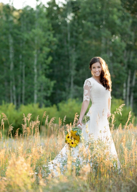 1-FINAL-Bridals-Ali-Mike-Utah-Wedding-and-Portrait-Photographer-Canyon-Bridals-Elisabeth-Kate-Photography03016x20-PRINT-220-Blog(pp_w480_h672)