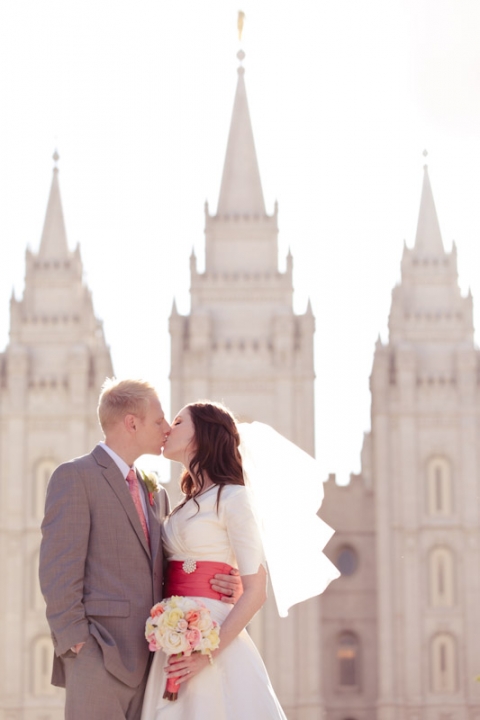 Bridals-2011-08-02-Aubrey-Jason-Utah-Wedding-and-Portrait-Photographer-SLC-Temple026IMG_9577-Blog(pp_w480_h720)