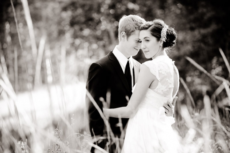 Bridals-2011-08-02-Stephanie-John-Utah-Wedding-and-Portrait-Photographer-Canyon-Bridals023IMG_0008-Blog(pp_w768_h511)