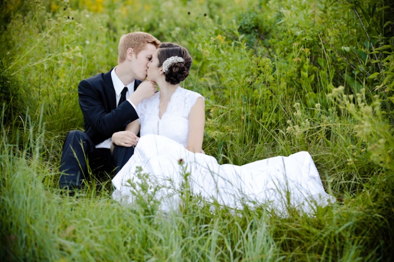 Bridals-2011-08-02-Stephanie-John-Utah-Wedding-and-Portrait-Photographer-Canyon-Bridals029IMG_0273-Blog(pp_w768_h511)