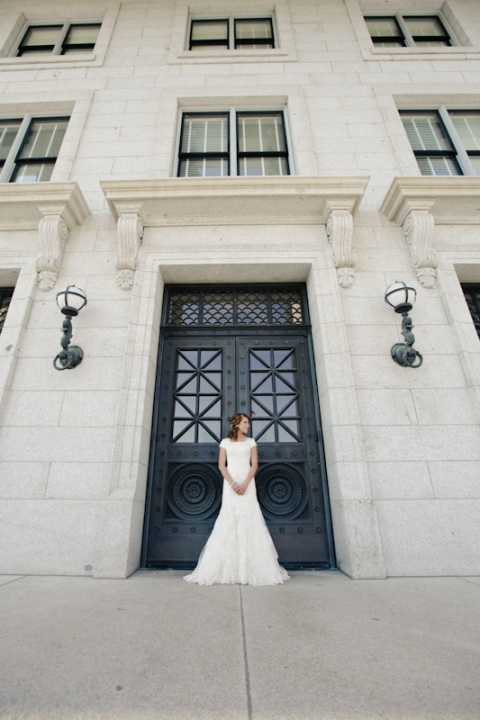 Bridals-2011-08-16-Erin-Travis-Utah-Wedding-and-Portrait-Photographer-Classy-Bridals014IMG_7363-Blog(pp_w480_h720)